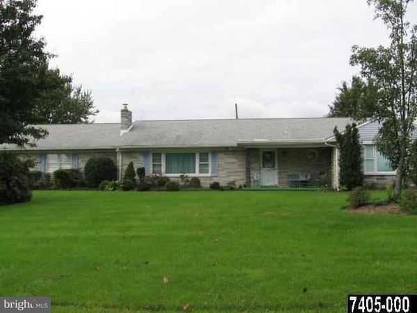 488 N MARKET STREET, FAWN GROVE, PA 17321