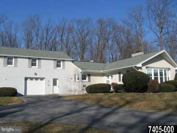 6141 HICKORY ROAD, STEWARTSTOWN, PA 17363