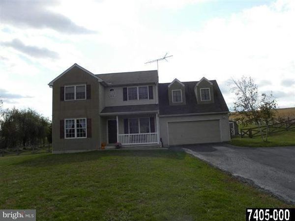 2730 SHANGRI LA ROAD, STEWARTSTOWN, PA 17363