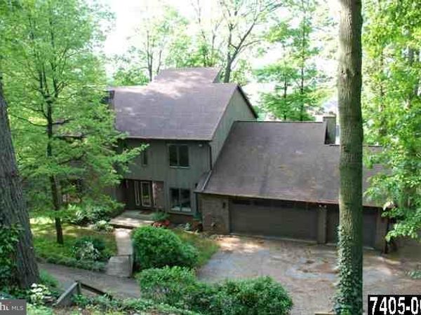 3670 SPRINGETTS DRIVE, YORK, PA 17406