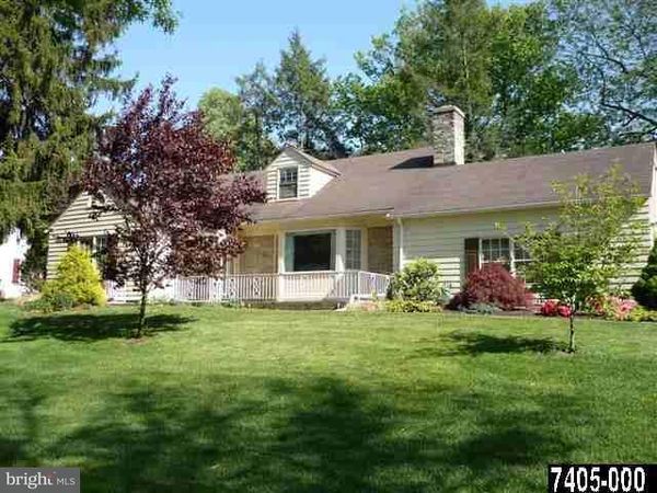 938 SOMERSET LANE, YORK, PA 17403