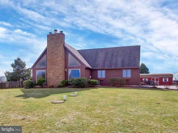 5802 HICKORY ROAD, STEWARTSTOWN, PA 17363