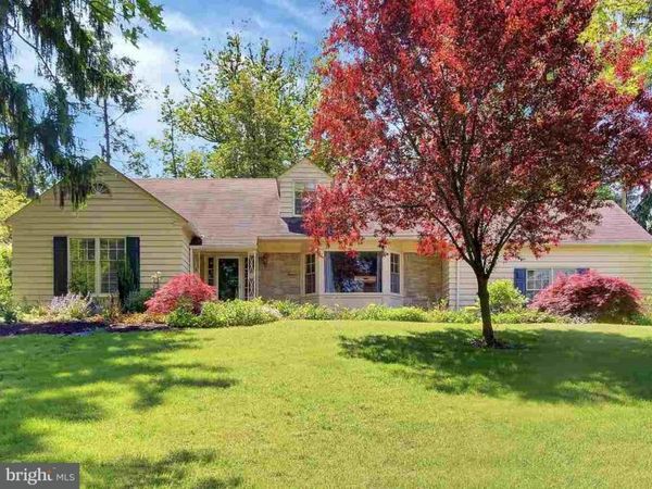 938 SOMERSET LANE, YORK, PA 17403