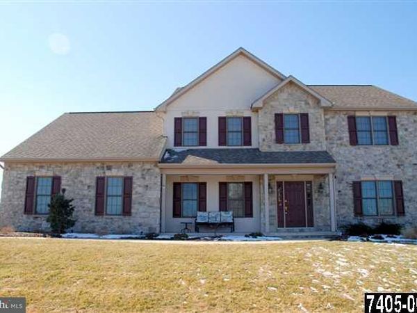 2688 HUNTFIELD DRIVE, YORK, PA 17404
