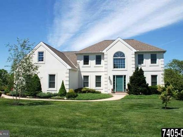 870 HERITAGE HILLS DRIVE, YORK TWP, PA 17402