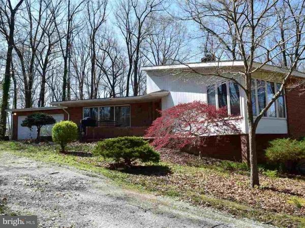 62 MORRIS ROAD, FAWN GROVE, PA 17321