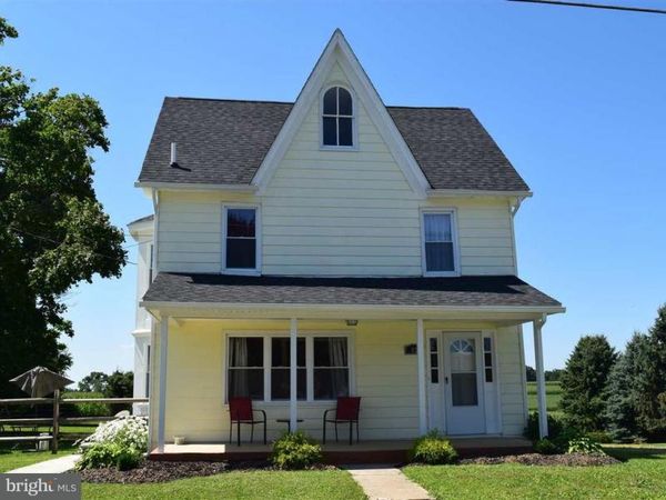 82 W MAIN STREET, FAWN GROVE, PA 17321