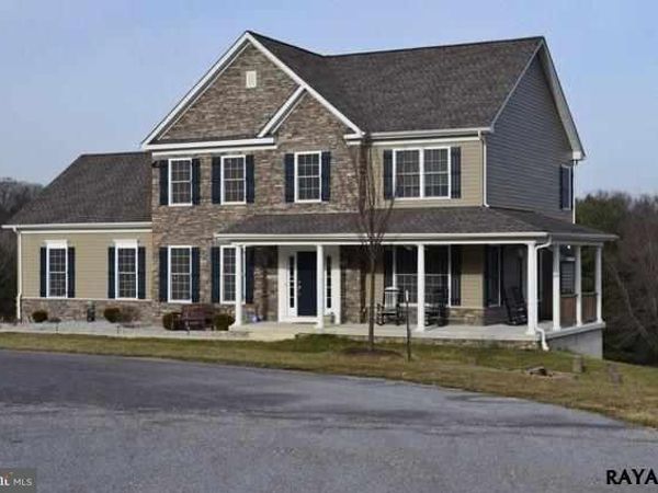 10041 WILDFLOWER COURT, GLEN ROCK, PA 17327