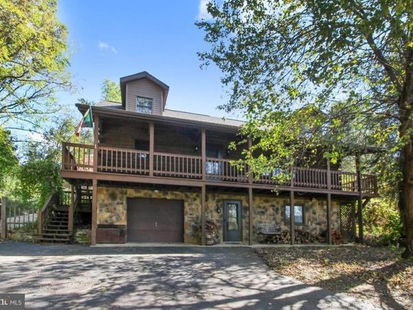 91 W CENTER STREET, GLEN ROCK, PA 17327