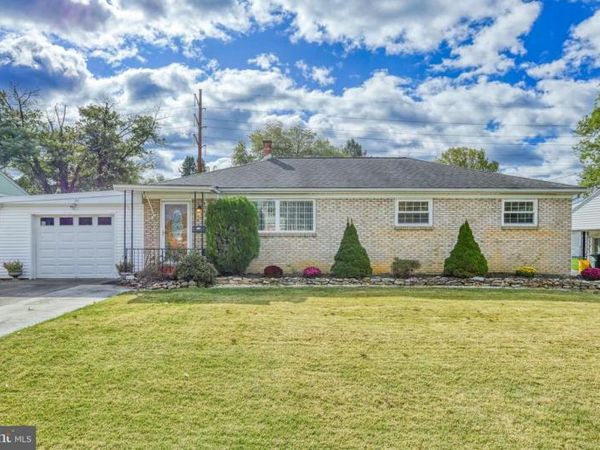 26 PALMER DRIVE, CAMP HILL, PA 17011