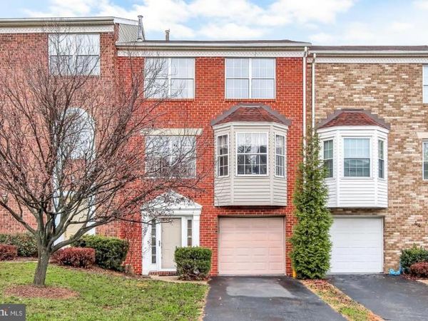 42 JAYME DRIVE, YORK, PA 17402