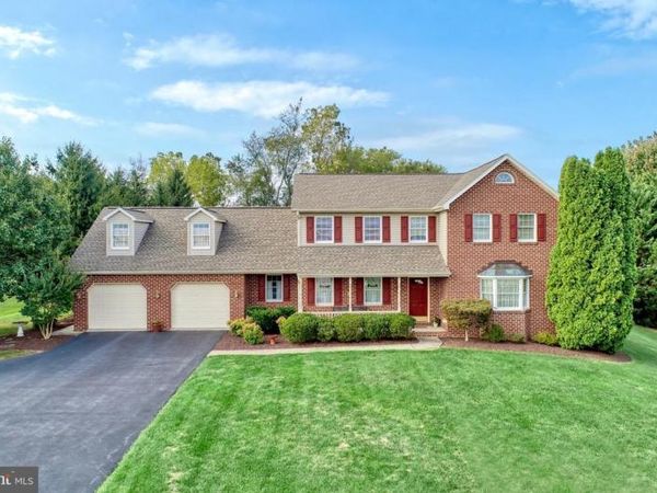 1776 COUNTRY MANOR DRIVE, YORK, PA 17408