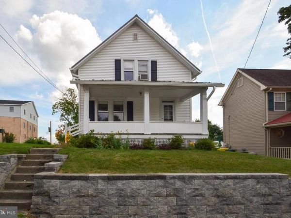 26 W MAIN STREET, FAWN GROVE, PA 17321