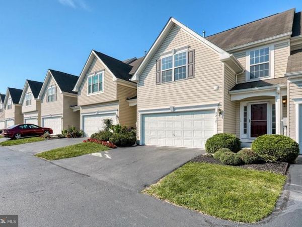 2212 SLATER HILL LANE W, YORK, PA 17406