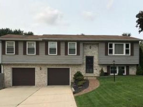4090 STONY BROOK DRIVE, YORK, PA 17402