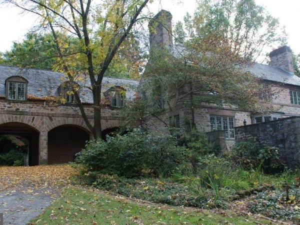 825 GRANTLEY COURT, YORK, PA 17403