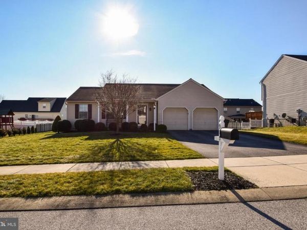 915 KOLES WAY, RED LION, PA 17356