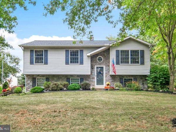 435 BIG SKY DRIVE, ETTERS, PA 17319