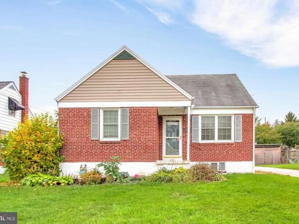 2170 HESS ROAD, YORK, PA 17404