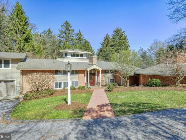 511 SHADY DELL ROAD, YORK, PA 17403