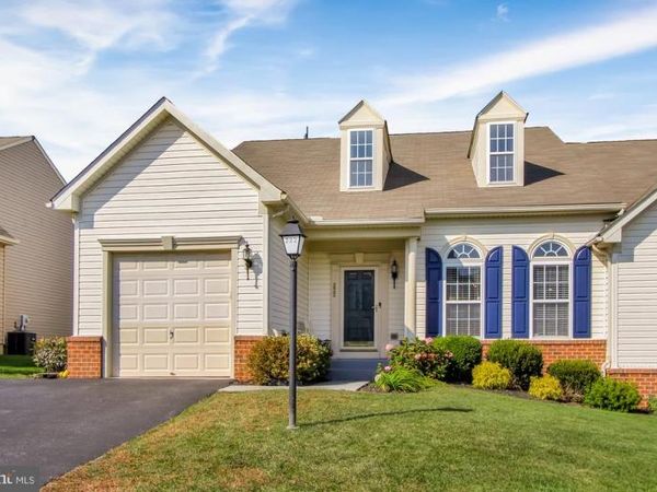 222 FAIRMOUNT COURT, SHREWSBURY, PA 17361