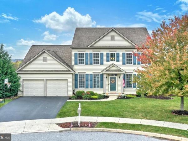 810 EDGEWORTH COURT, RED LION, PA 17356