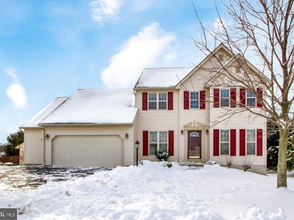 18 HIGHLAND ROAD, SEVEN VALLEYS, PA 17360
