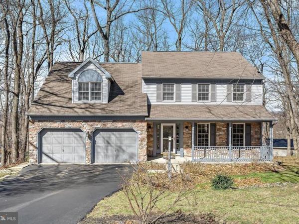 145 W CRESTLYN DRIVE, YORK, PA 17402