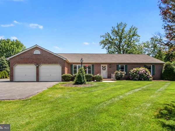 2996 E PROSPECT ROAD, YORK, PA 17402