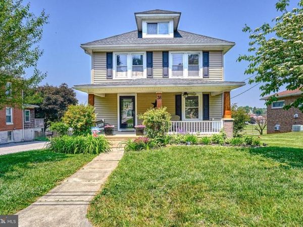 38 S CONSTITUTION AVENUE, NEW FREEDOM, PA 17349