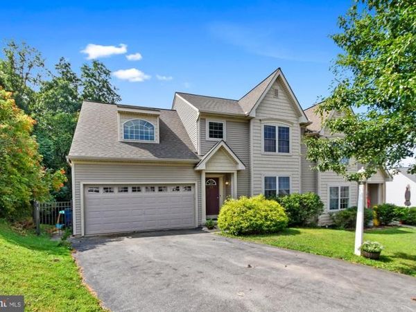 280 CAMBRIDGE DRIVE, RED LION, PA 17356