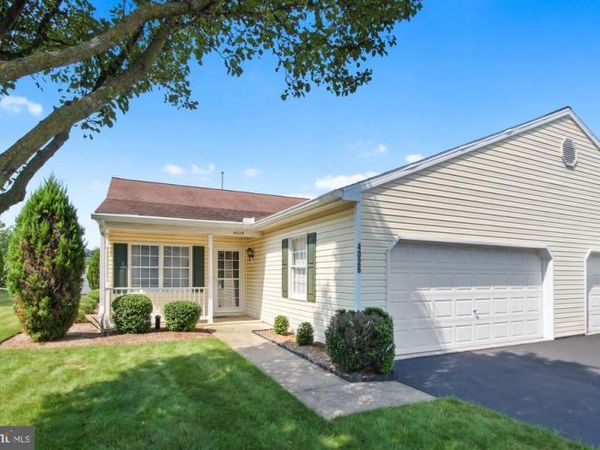 4026 WOODSPRING LANE, YORK, PA 17402