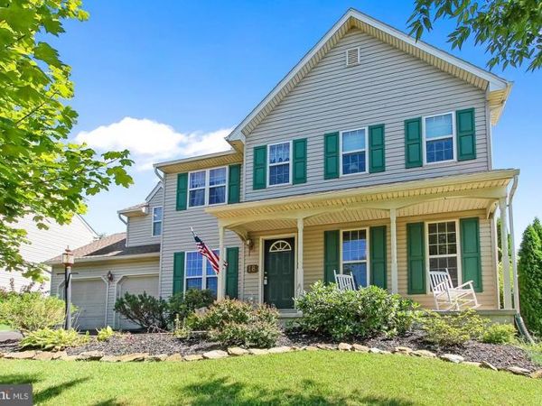 18 STONEWOOD DRIVE, JACOBUS, PA 17407