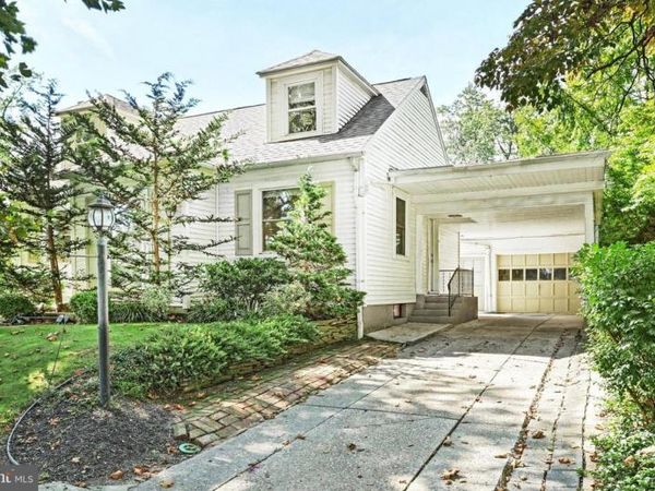 204 LYNDHURST ROAD, YORK, PA 17402