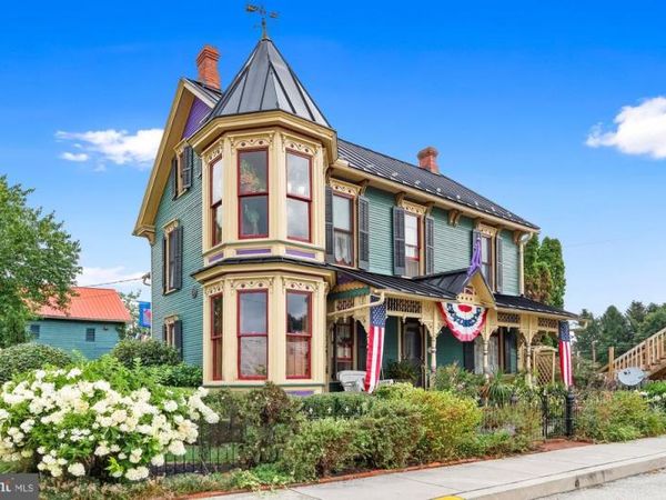 7 N YORK STREET, ETTERS, PA 17319