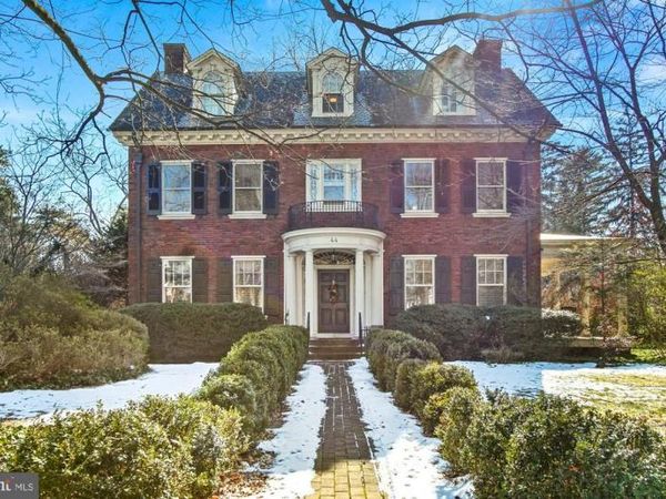 44 E SPRINGETTSBURY AVENUE, YORK, PA 17403