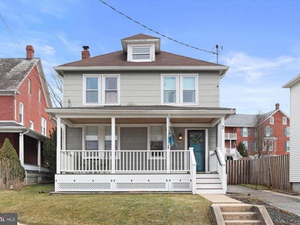 7 N CONSTITUTION AVENUE, NEW FREEDOM, PA 17349