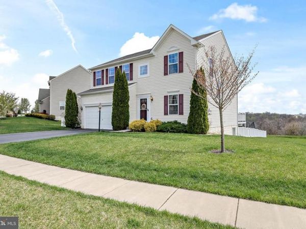 8511 DIAMOND RUN COURT, SEVEN VALLEYS, PA 17360