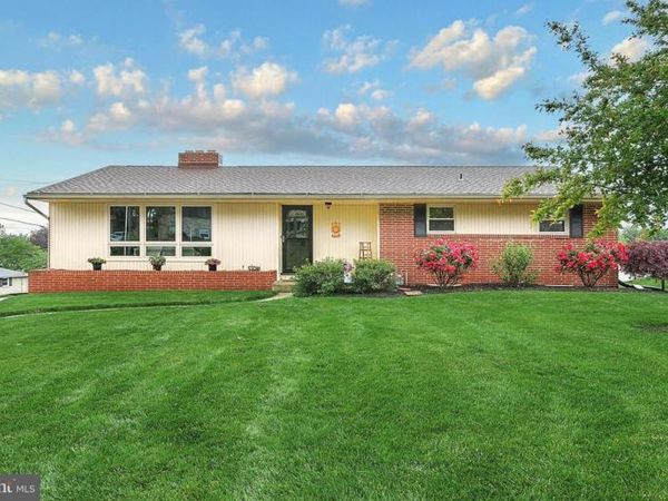 2421 BEELER AVENUE, YORK, PA 17408