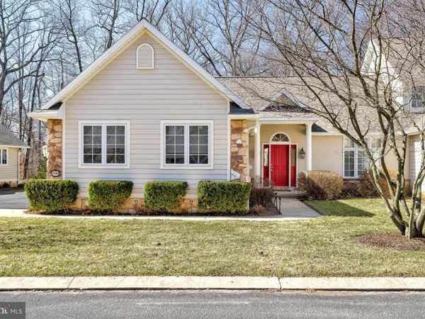 2144 TALL OAKS LANE, YORK, PA 17403