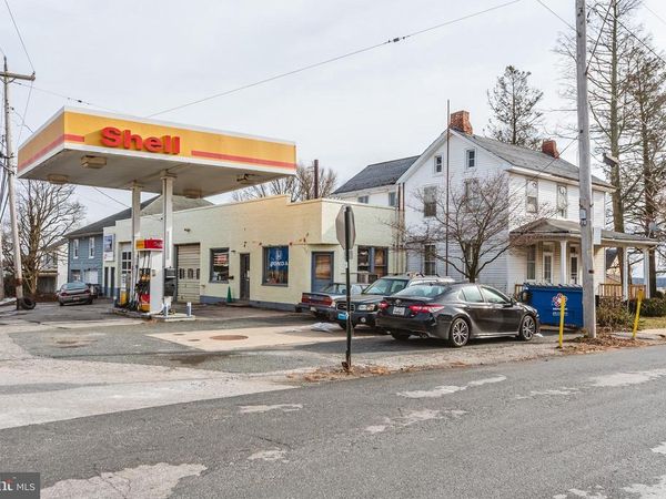 8 E MAIN & 11 S. MARKET STREET, FAWN GROVE, PA 17321