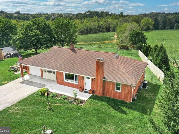 5740 CLEARVIEW ROAD, DOVER, PA 17315
