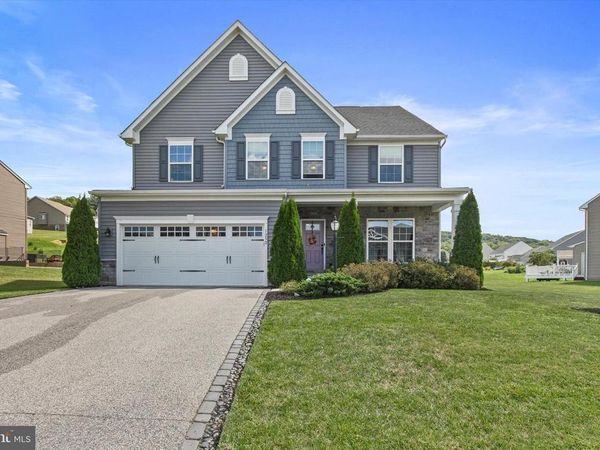 1252 COPPER BEECH DRIVE, YORK, PA 17403