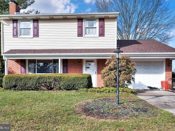 2441 EMERALD AVENUE, YORK, PA 17408
