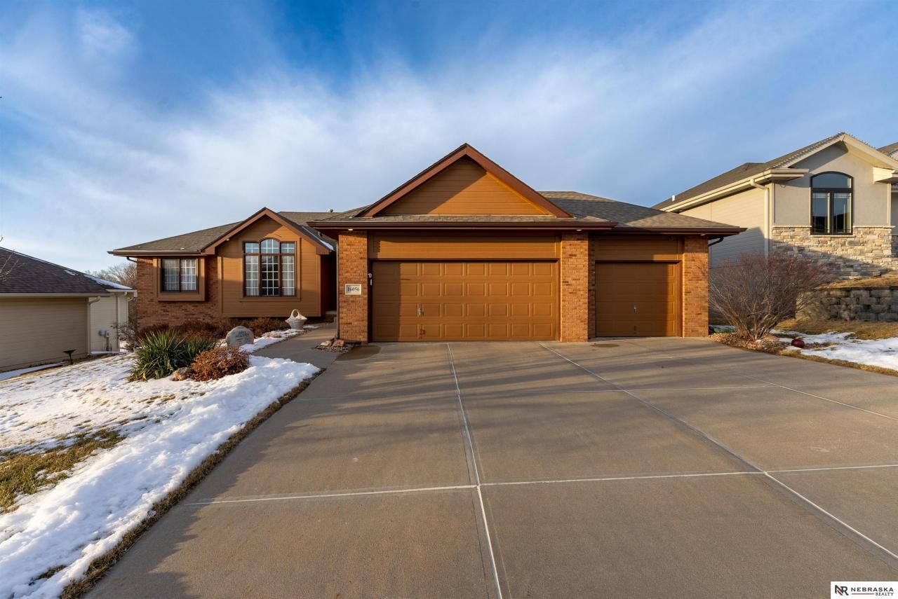 16056 Ruggles Street, Omaha, NE 68116