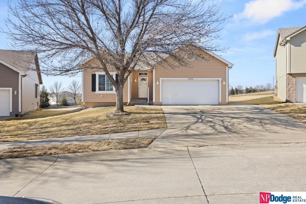 4552 S 191st Avenue, Omaha, NE 68135