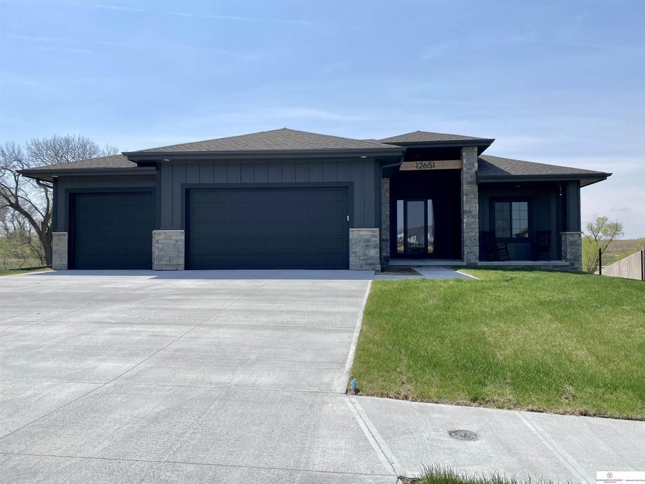 12651 Cooper Street, Papillion, NE 68138
