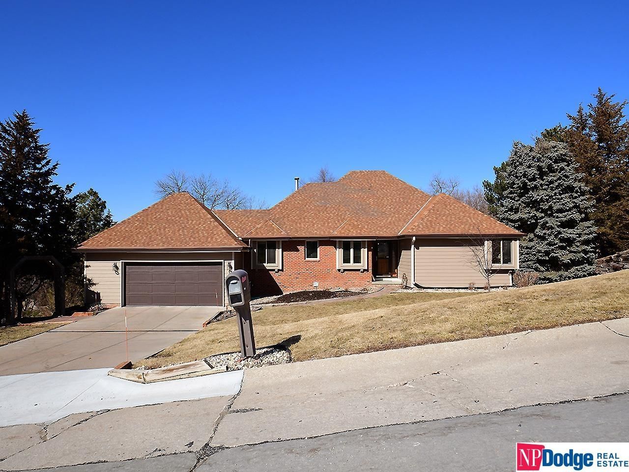 22132 Riverside Drive, Elkhorn, NE 68022