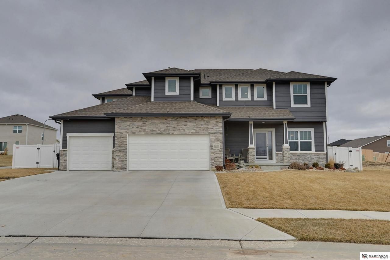 6324 Centennial Road, Omaha, NE 68157