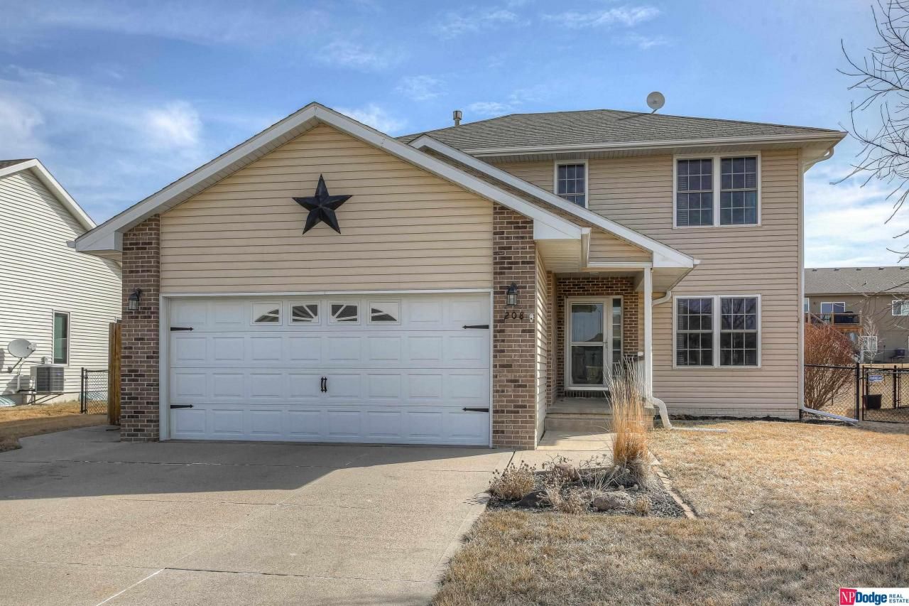 208 Itan Drive, Yutan, NE 68073